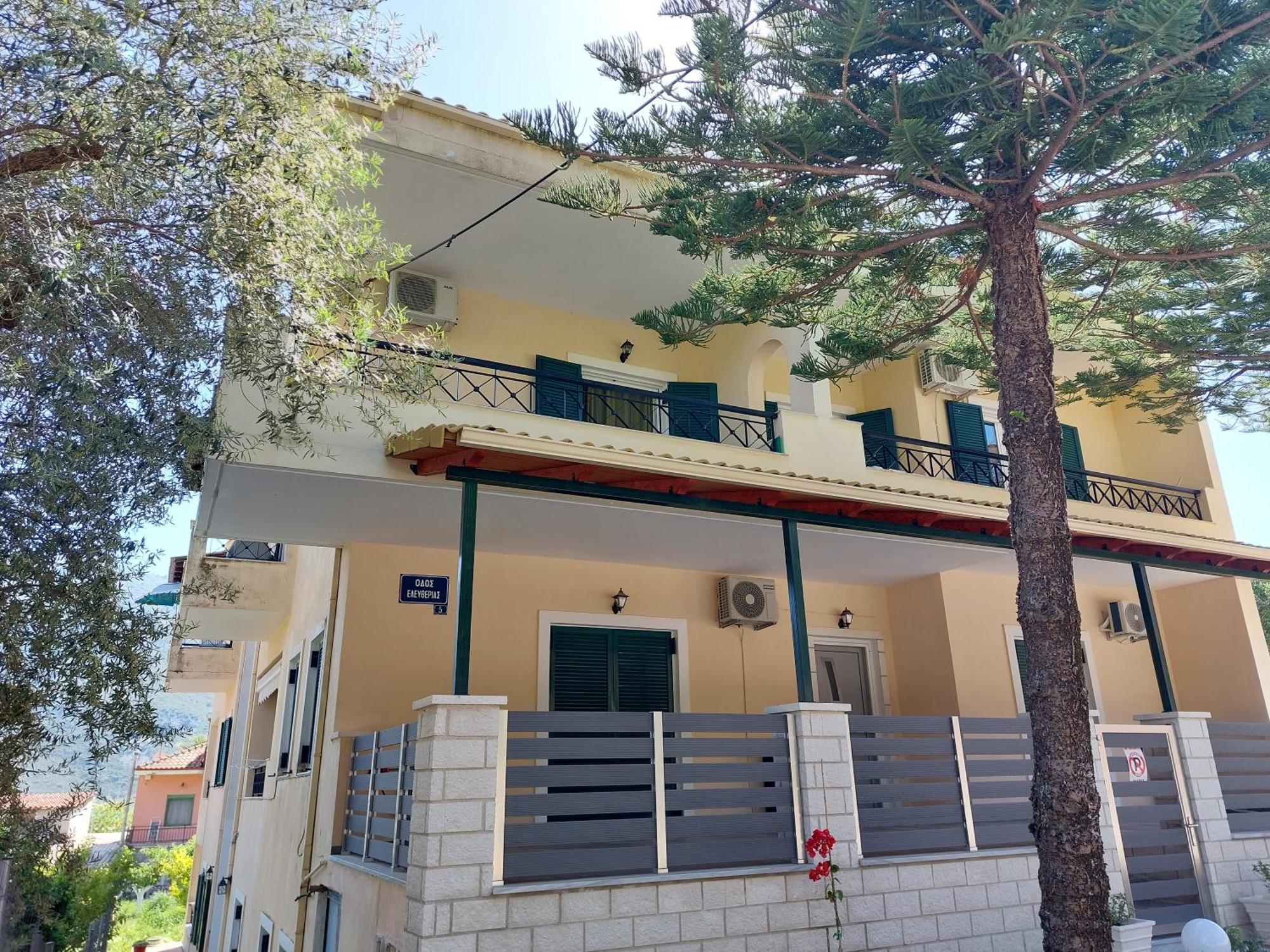 Marilena Apartment Plataria